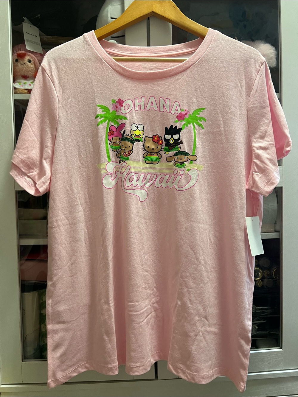 Hello Kitty and Friends Ohana Hawaii T-Shirt Pink XL NWT